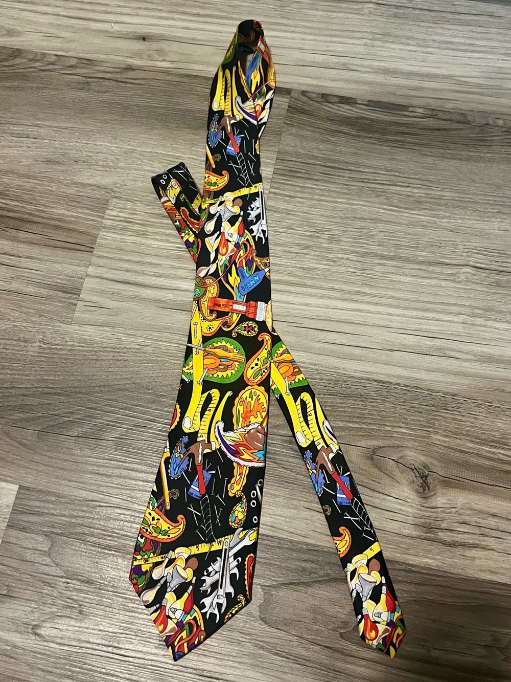 Men’s Nicole miller 1992 vintage tie painter 100% silk colorful